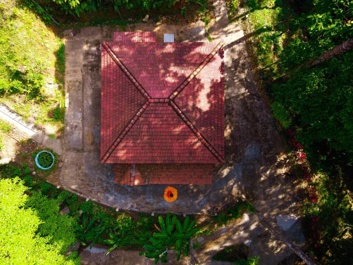 Отель Qexperiences Coorg Мадикери Экстерьер фото
